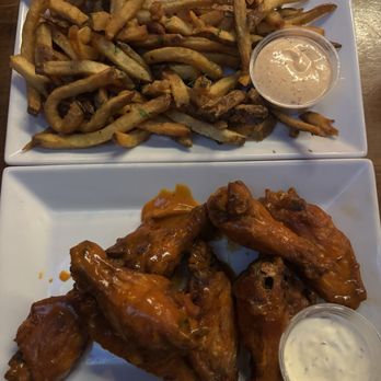 The Sidecar Bar & Grille - Bars Near Me - Philadelphia, Pennsylvania The Sidecar Bar & Grille - Bars Near Me - Philadelphia, Pennsylvania