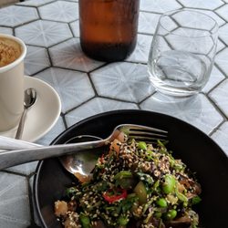 Rocker - Tuna Poké