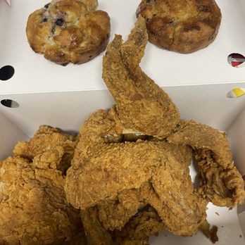 Krispy Krunchy Chicken - Fried chicken and blueberry biscuits !! - Seafood Near Me - Walnut Creek, California Krispy Krunchy Chicken - Fried chicken and blueberry biscuits !! - Seafood Near Me - Walnut Creek, California