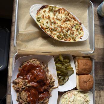 Grist Iron Brewing - Pulled pork plate and jalepeno Mac and cheese - Breweries Near Me - Burdett, New York