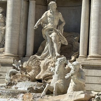 Fontana di Trevi - Landmarks & Historical Buildings Near Me - Rome, RM Fontana di Trevi - Landmarks & Historical Buildings Near Me - Rome, RM