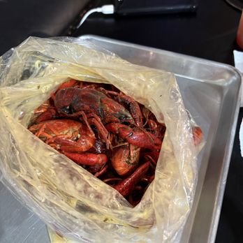 PLUSH BAR AND GRILL - 1lb buttery crawfish. - American Near Me - Houston, Texas PLUSH BAR AND GRILL - 1lb buttery crawfish. - American Near Me - Houston, Texas