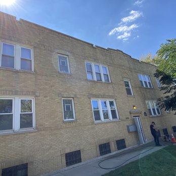 Giskev Facility Solutions - Power washing brick cleaning - Window Washing Near Me - Chicago, Illinois Giskev Facility Solutions - Power washing brick cleaning - Window Washing Near Me - Chicago, Illinois