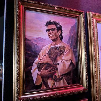 Moon Pizza Pie - Lord Goldblum, keeper of giant lizards - Pizza Near Me - Oakland Park, Florida
