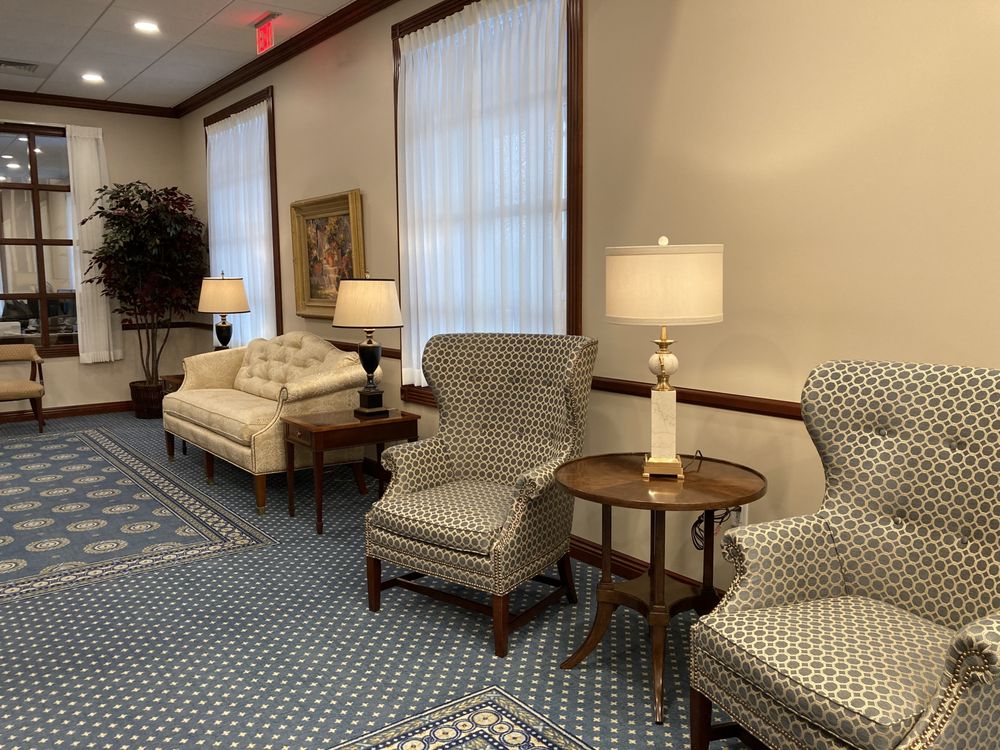 LINDQUIST’S SYRACUSE MORTUARY Updated August 2024 21 Photos 869 S