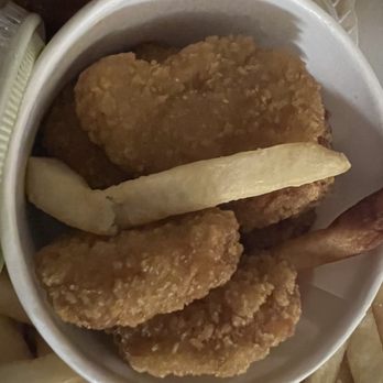 Gott's Roadside - Impossible chicken nuggets - Salad Near Me - Walnut Creek, California