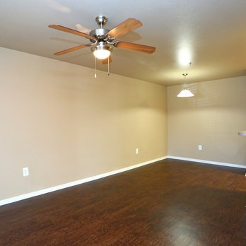 The Cove on 21st - Apartments Near Me - Waco, Texas The Cove on 21st - Apartments Near Me - Waco, Texas