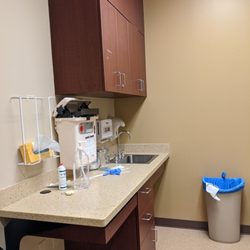 Womens Care - Sat me in a dirty room. Somebody's coochie swab left on the counter ....yuck