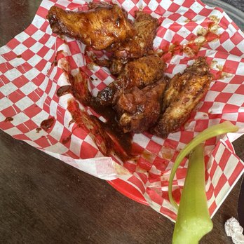 600 Degrees Pizzeria & Draft House - Bbq wings - Pizza Near Me - Georgetown, Texas