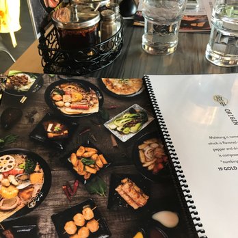19 GOLD - Inside - Taiwanese Near Me - Seattle, Washington