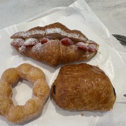 Pain Au Chocolat