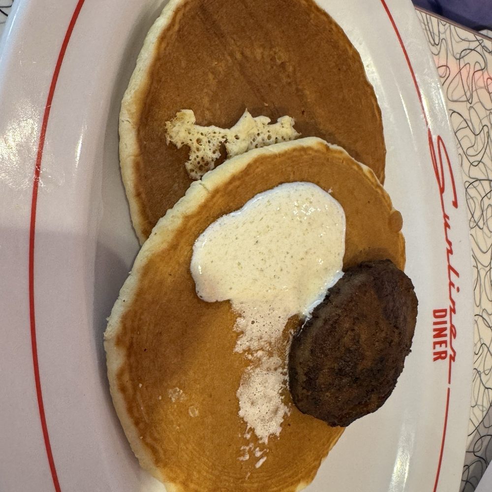 Sunliner Diner - Diners Near Me - Orange Beach, Alabama Sunliner Diner - Diners Near Me - Orange Beach, Alabama