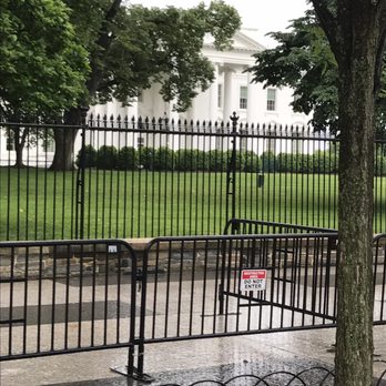 The White House - Fence outside the fence at the White House. - Landmarks & Historical Buildings Near Me - Washington, DC, District of Columbia The White House - Fence outside the fence at the White House. - Landmarks & Historical Buildings Near Me - Washington, DC, District of Columbia