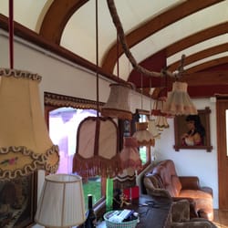 Lucky Lake Hostel - Inside the smoking lounge.