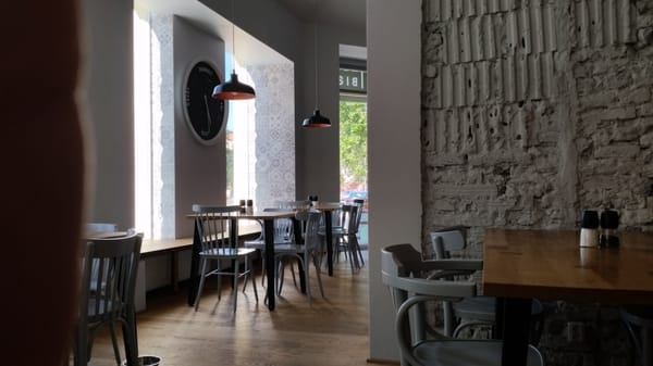 Nejen Bistro by null