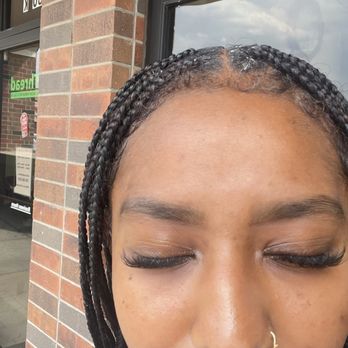 iThread Eyebrow Threading and Salon - Eyebrow Services Near Me - Aurora, Colorado iThread Eyebrow Threading and Salon - Eyebrow Services Near Me - Aurora, Colorado