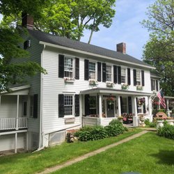 Bitter Sweet B & B - Bittersweet B & B A lovely, hospitable home away from home. Convenient to many locations while traveling in The Catskills.