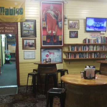 Landsborough Hotel - Back Room - Hotels Near Me - Landsborough, QLD