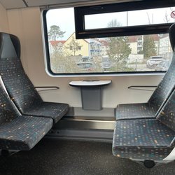 Hauptbahnhof - Mit der ODEG lässt sich gut Kurzstrecke fahren in sauberen Zügen