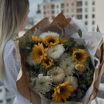 GiGi Flower Studio - Florists Near Me GiGi Flower Studio - Florists Near Me