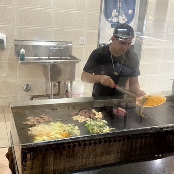Hibachi Grill Buffet - Highlight, choosing our own raw ingredients and watching them grilled up with spices we specified. - Sushi Bars Near Me - Riverside, California
