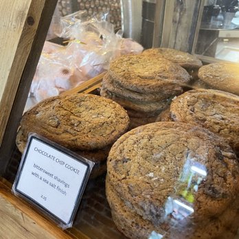 Mix Bakeshop - Chocolate chip cookies - Coffee & Tea Near Me - Ashland, Oregon Mix Bakeshop - Chocolate chip cookies - Coffee & Tea Near Me - Ashland, Oregon