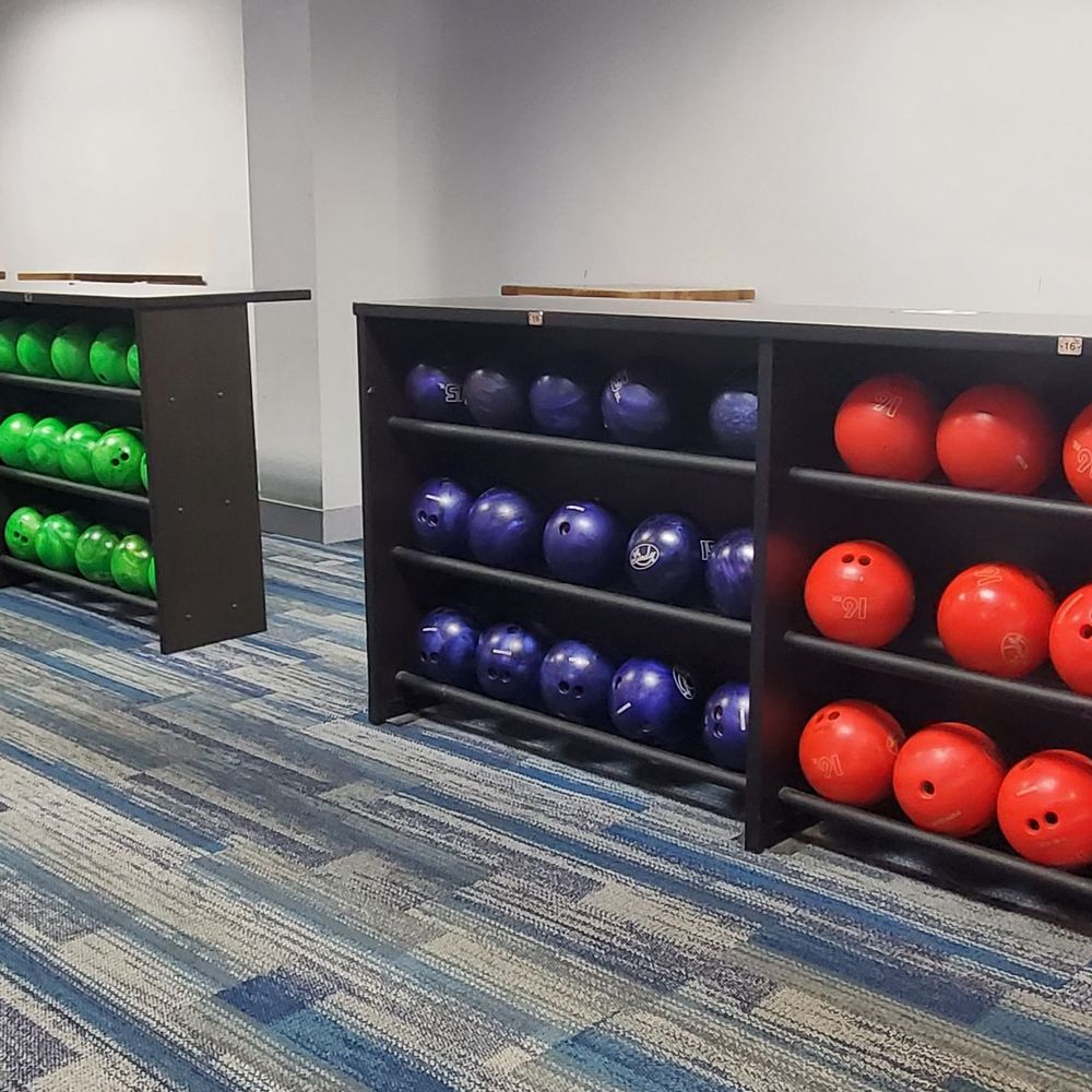 Bird Bowl - Balls for days - Bowling Near Me - Miami, Florida