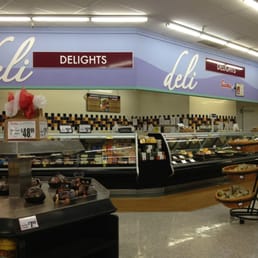 they have a deli and bakery. nom! they have a deli and bakery. nom!
