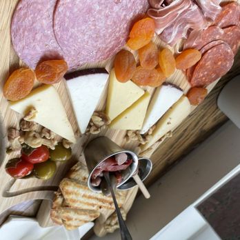 Bynx - Charcuterie and Cheese - Coffee & Tea Near Me - Orlando, Florida