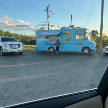 Ed's Fish House - Fish Food Truck - Street Vendors Near Me - Nashville, Tennessee Ed's Fish House - Fish Food Truck - Street Vendors Near Me - Nashville, Tennessee