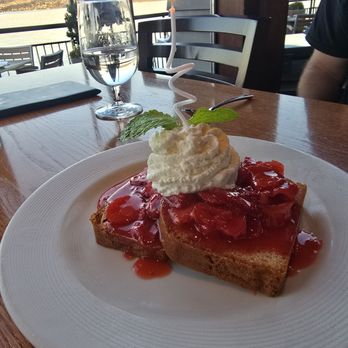 Lobster Shop - Strawberry shortcake - Seafood Near Me - Tacoma, Washington