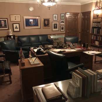 Harry S. Truman Library & Museum - Libraries Near Me - Independence, Missouri
