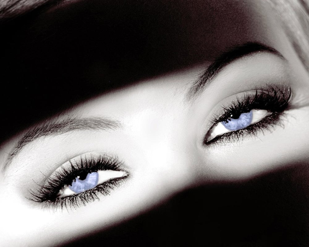 Lashes by Fotini Logo