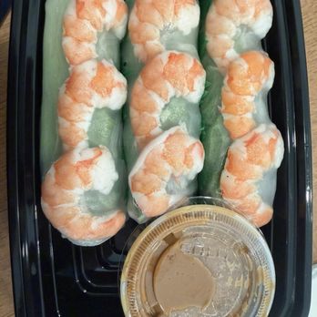 Dinosaurs Sandwiches - Chicken and shrimp spring rolls with peanut sauce - Vietnamese Near Me - Pacifica, California