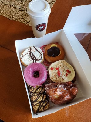 Dutch Monkey Doughnuts by null