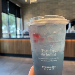 Starbucks - Venti summer berry Starbucks refresher