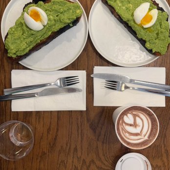 La Costa Cafe - Avocado Toast - Coffee & Tea Near Me - Sacramento, California