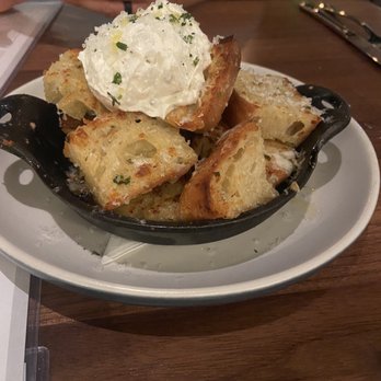 North Italia - White Truffle Garlic Bread - Italian Near Me - Franklin, Tennessee North Italia - White Truffle Garlic Bread - Italian Near Me - Franklin, Tennessee