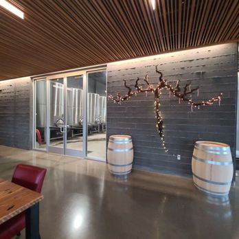 Titus Vineyards - Wineries Near Me - Saint Helena, California Titus Vineyards - Wineries Near Me - Saint Helena, California