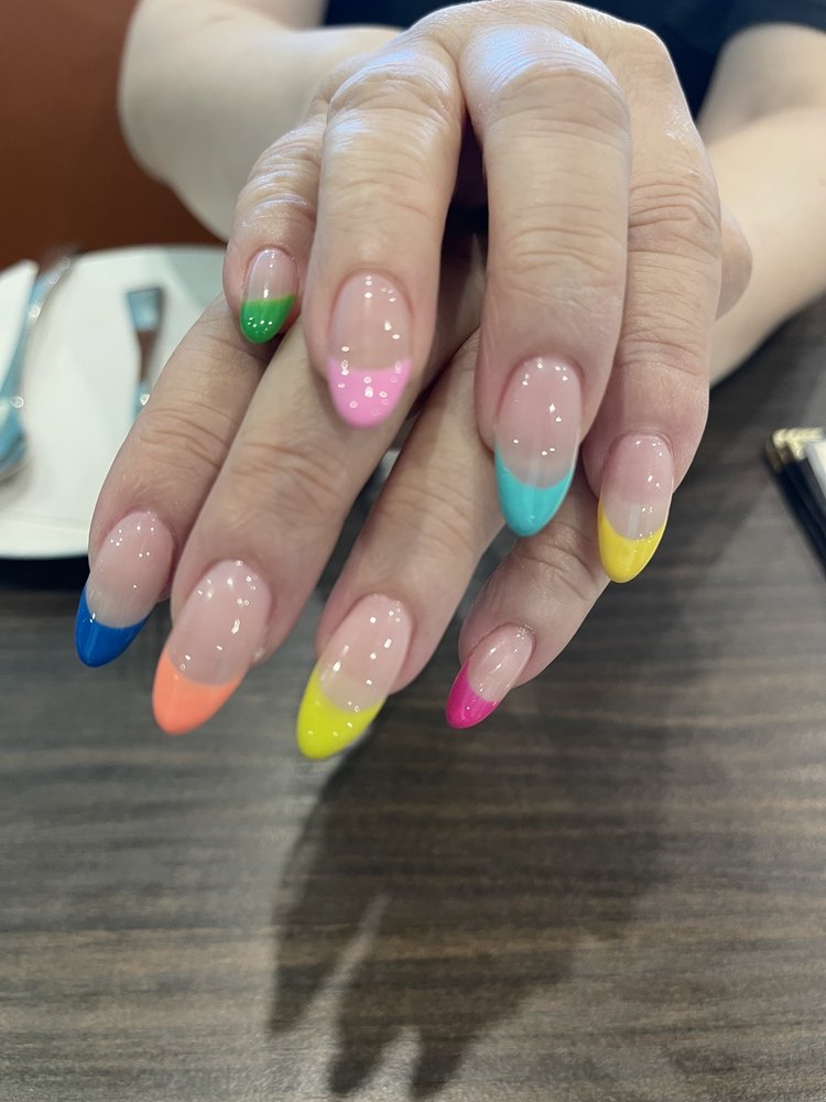 DELUXE NAILS AND SPA Updated September 2024 3255 Rutherford Rd