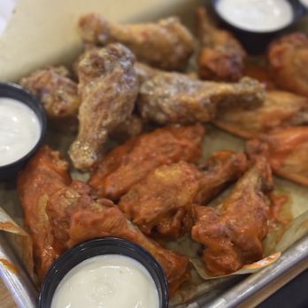 Buffalo Wild Wings - Wings - American Near Me - Spring Hill, Tennessee Buffalo Wild Wings - Wings - American Near Me - Spring Hill, Tennessee