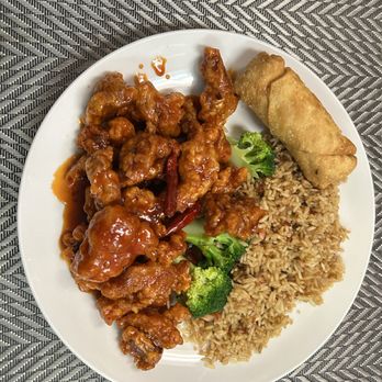 Plum Tree Garden - General Tso's chicken combo with pork fried rice and egg roll - Chinese Near Me - Langhorne, Pennsylvania Plum Tree Garden - General Tso's chicken combo with pork fried rice and egg roll - Chinese Near Me - Langhorne, Pennsylvania