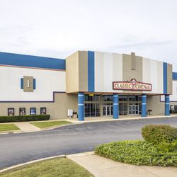 Classic Cinemas Sandwich XQ - FREE refills on ALL sizes of freshly-popped popcorn, soft drinks and ICEEs
