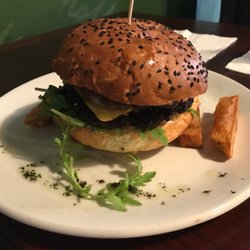 Ceska Hospoda u Švejka - Bekon chessburger