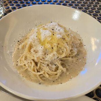 Lupo - Cacio e pepe - Italian Near Me - Banff, Alberta