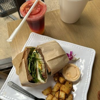 Mango Mango Fresh and Healthy - Breakfast sandwich with potatoes and beet, carrot, orange juice - Juice Bars & Smoothies Near Me - Bonita, California Mango Mango Fresh and Healthy - Breakfast sandwich with potatoes and beet, carrot, orange juice - Juice Bars & Smoothies Near Me - Bonita, California