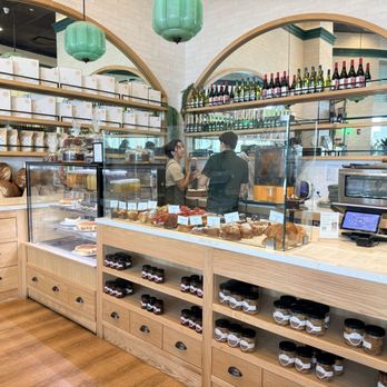 Madame Olivia - Coffee & Tea Near Me - North Miami, Florida Madame Olivia - Coffee & Tea Near Me - North Miami, Florida