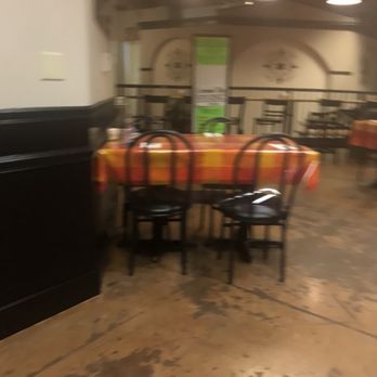 Mama Mayra's Kitchen 2 - Dinning area and food - Mexican Near Me - Eugene, Oregon