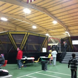 Bounce Away Funplex & Mini Golf