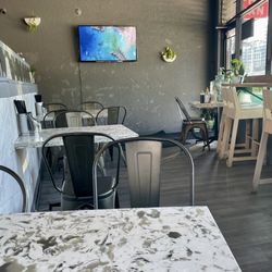 Pho Han Restaurant - Interior